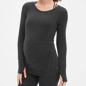 Maternity GapFit Breathe T-Shirt size M